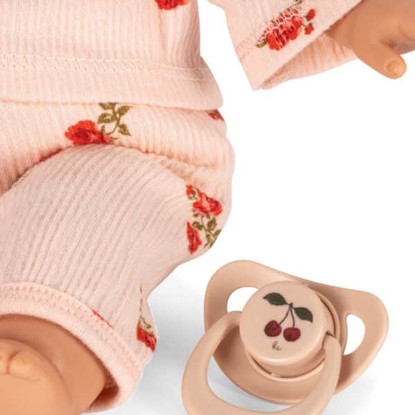 konges-slojd-ellie-doll-detail-tut