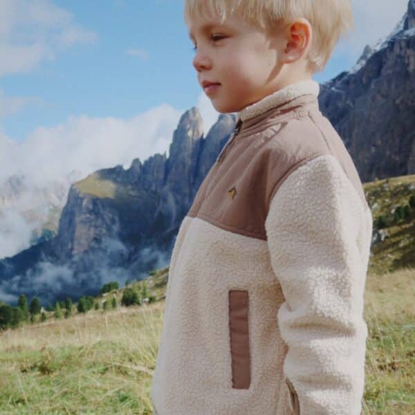 konges-slojd-flynn-fleece-jacket-oxford-tan-sfeer-