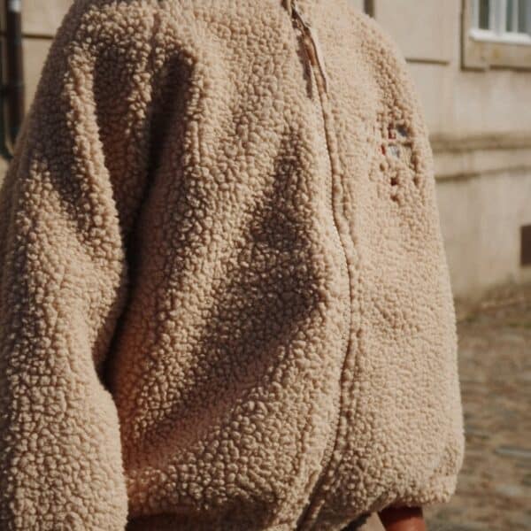 konges-slojd-jazz-teddy-bomber-jackt-oxford-tan-sfeer-2